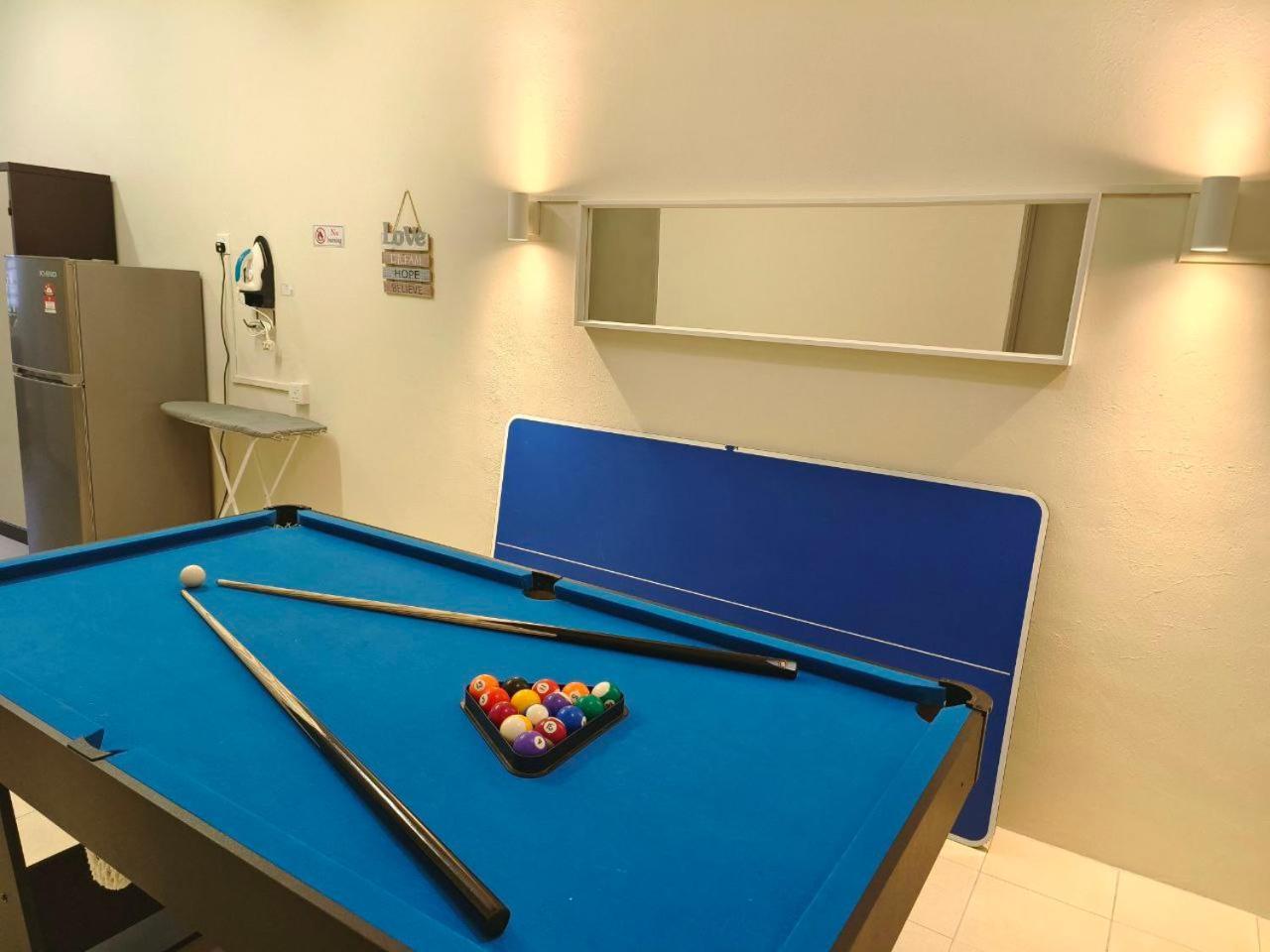 Newcastle Seri Impian Snooker Ping Pong Neflix Kluang Eksteriør billede